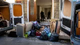 À Charleville-Mézières, un logement nettoyé après plus d’un mètre d’encombrants entassés