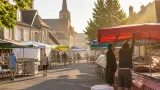 À Courtomer, le marché du vendredi inquiète entre chaleur et recul des commerçants