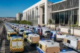À Marseille, 300 ambulances bloquent la ville pour alerter sur la faillite du secteur