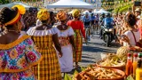 À Pointe-à-Pitre, la 110ᵉ fête des cuisinières mêle tradition et Tour cycliste