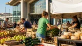 À Trappes, cinq tonnes de fruits et légumes vendues « au prix juste » le 27 août