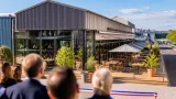 Angers : un ancien hangar transformé en restaurant‑bar, La Source ouvre près des Ponts‑de‑Cé