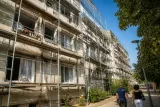Après la mort d’une habitante de 93 ans à Sceaux, résidents et bailleur sous tension face à la canicule