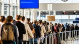 Beauvais : longues files et contrôles au T1, les voyageurs dénoncent un chaos à l’aérogare