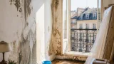 Bordeaux : à Carle Vernet, une locataire de 61 ans dénonce son appartement rongé par la moisissure