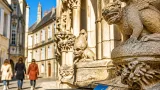 Bourges et ses créatures de pierre : un guide pour lire la ville