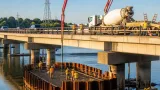Deux mois de travaux sous la Route Bleue pour renforcer les piles du pont du Brivet
