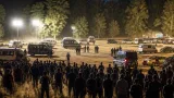 Environ 1 500 personnes à une rave illégale aux Forges de Lanouée alors que le Morbihan est en vigilance rouge