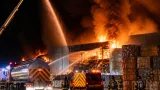 Important incendie maîtrisé sur une plateforme de tri à Oissel-sur-Seine