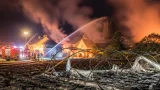 Incendie à Puceul : 42 hectares partis en fumée, des habitations évacuées et une serre détruite