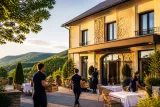 L’Eden du Forez renaît au Brugeron : un hôtel-restaurant réouvre ses portes