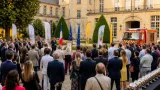 Le Tour de France Femmes célébré à Dijon : Marion Rousse reçue dans les jardins des Archives