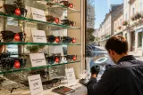 Lunettes de soleil reconditionnées : économiser sans négliger la protection