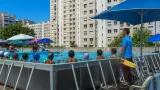Marseille : des piscines mobiles pour apprendre à nager et lutter contre les noyades