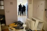 Moulins : un détenu jette un réfrigérateur et menace de mort des surveillants
