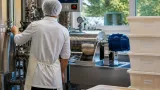 Salon-de-Provence : dans le laboratoire de l’artisan glacier Thomas Fernandez