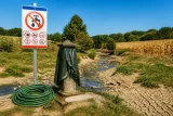 Sécheresse : 75 communes des Côtes-d’Armor placées en alerte, des restrictions adoptées