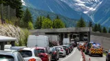 Tunnel du Mont‑Blanc : circulation interrompue, plusieurs heures d’attente pour franchir la frontière