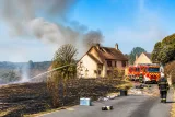 Un feu de chaume ravage une zone près de Charny-Orée-de-Puisaye et entraîne des évacuations