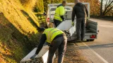 Un réfrigérateur abandonné dans un fossé mobilise la mairie de Lamontjoie et coûte du temps communal