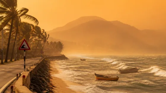 Brume de sable et alizé soutenu : la Martinique en vigilance avant une onde tropicale