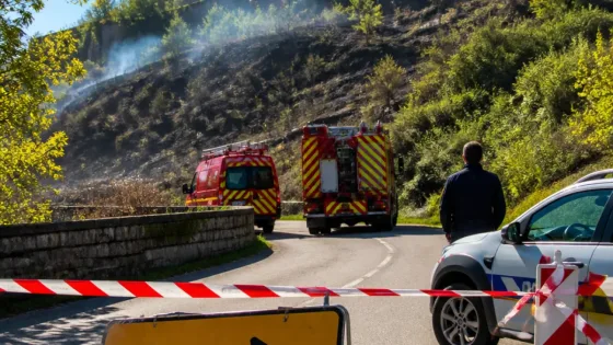 Incendie maîtrisé à Bart près du Fort du Mont-Bart : la circulation coupée, le maire sur place