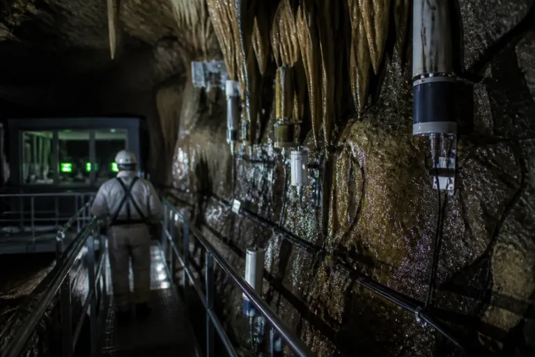 À Moulis, un ingénieur du CNRS veille sur une grotte-laboratoire unique au monde