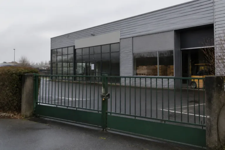 Liquidation de STC à Saint‑Jean‑le‑Blanc : 47 emplois menacés après la reprise de 2025