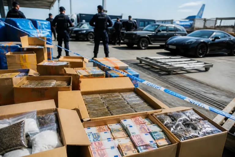 70 kg de cannabis saisis à La Réunion : un réseau d’importation démantelé, 6 interpellations