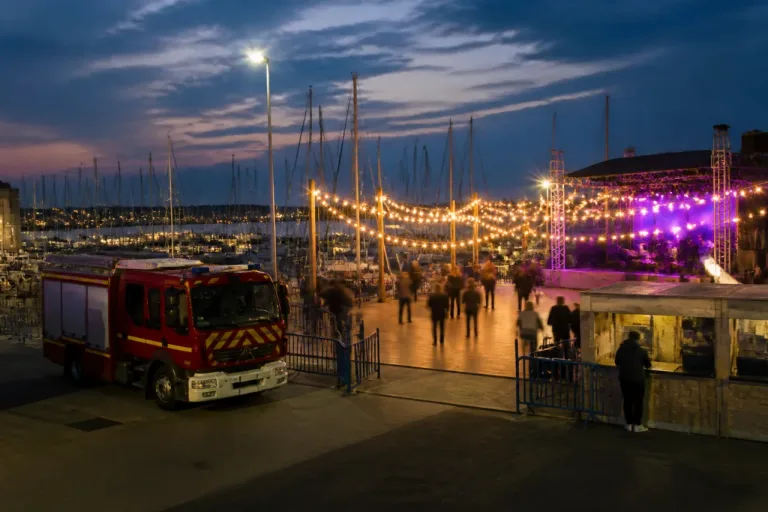 Bal des pompiers des Sables-d’Olonne : cap sur la place du Vendée-Globe, il reste quelques places