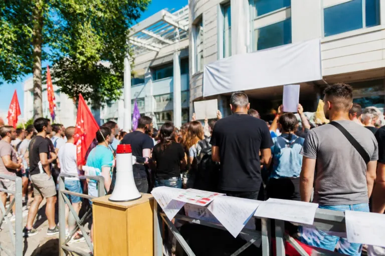 À Agen, les salariés de La Sauvegarde maintiennent la pression face à l'inaction