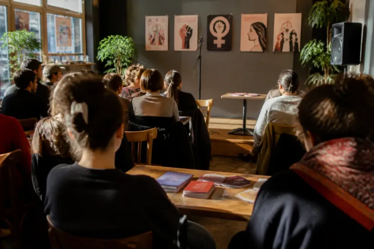 À Blois, LFI organise un débat public sur les violences sexistes et sexuelles