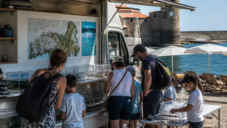 À Collioure, un laboratoire itinérant interroge l’avenir des Pyrénées en pleine saison
