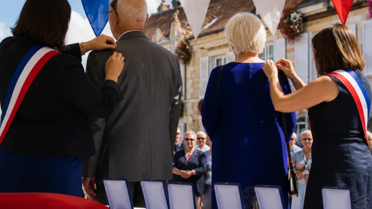 À Mareuil-Caubert, le département distingue Annie et Daniel Leroy pour une vie de bénévolat