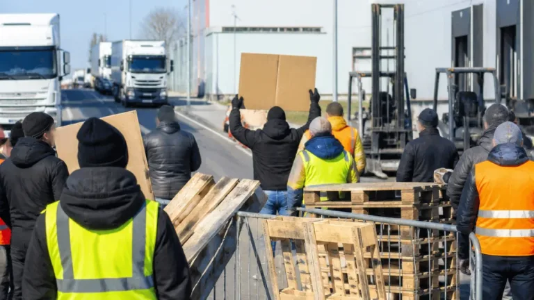 À Montbartier, les salariés de GXO en grève contestent des paliers de productivité qui pèsent sur leurs primes