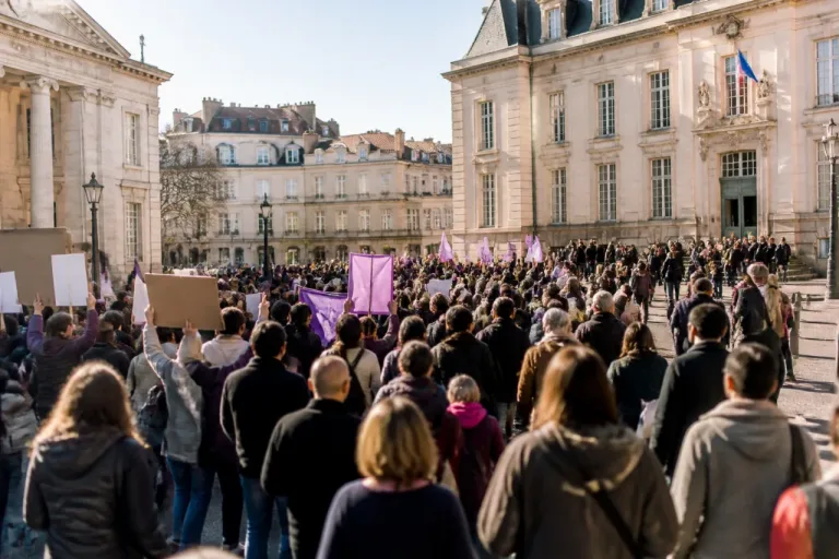 À Périgueux, 120 personnes marchent pour une loi « intégrale » contre les violences sexuelles