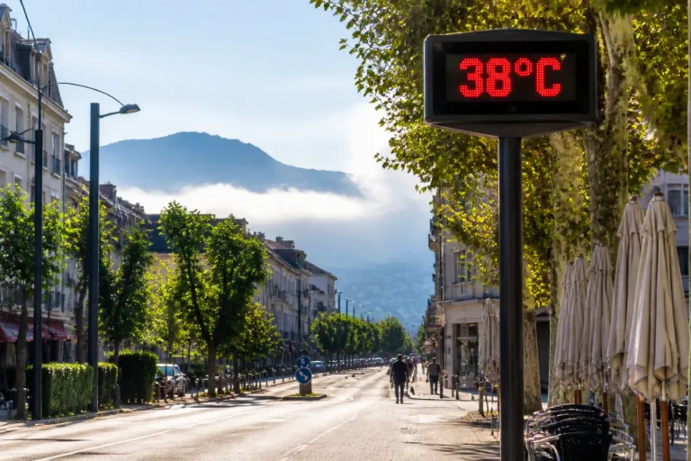 À Tarbes, une journée de jeudi marquée par une forte chaleur et des nuits très douces