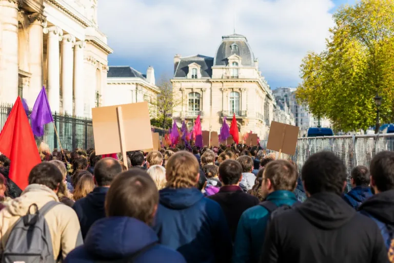 À Tours, quelque 200 personnes ont marché contre les violences sexuelles et sexistes