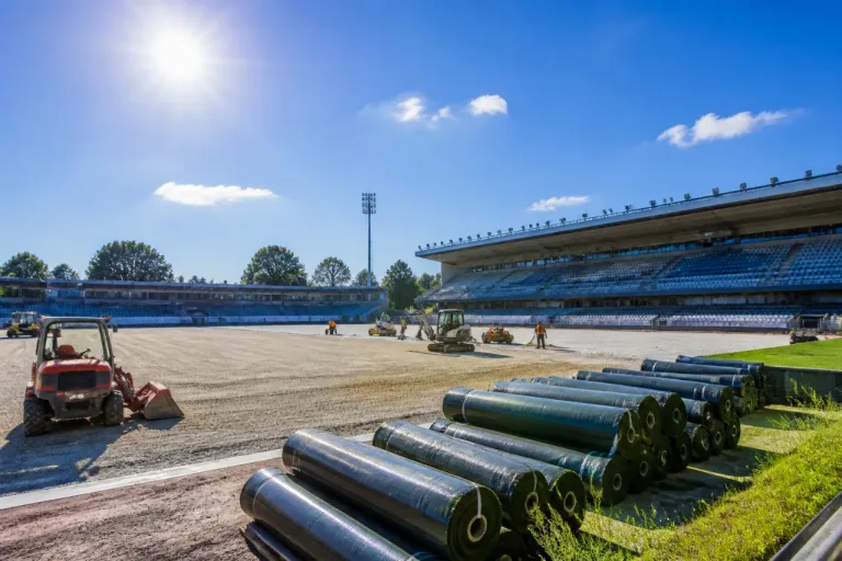 Agen : la nouvelle pelouse synthétique d’Armandie progresse, livraison espérée début août