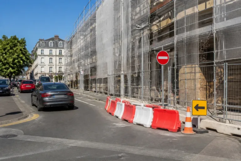 Alençon : sens unique modifié rue Cazault jusqu’au 31 décembre, déviations en place