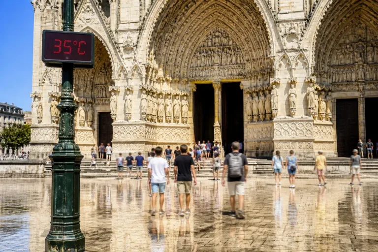 Amiens : la cathédrale, refuge naturel face à la canicule