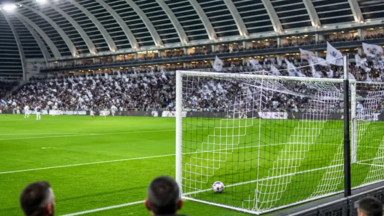 Amiens s'impose face à Orléans : domination, but de Diakité et inquiétudes pour l'USO