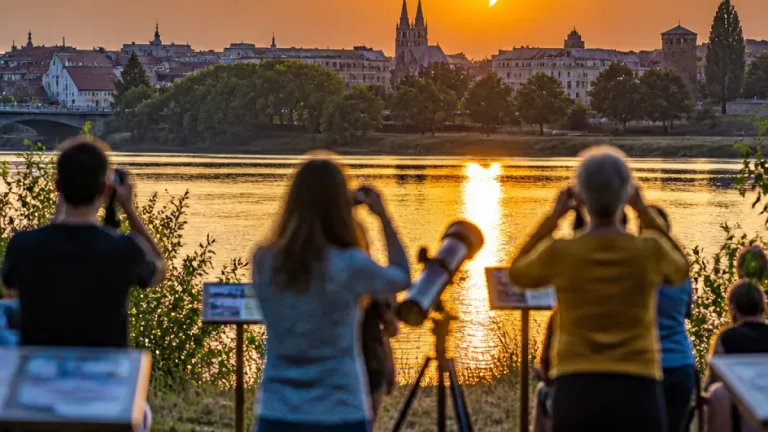 Angers : où et comment observer l’éclipse solaire du 12 août