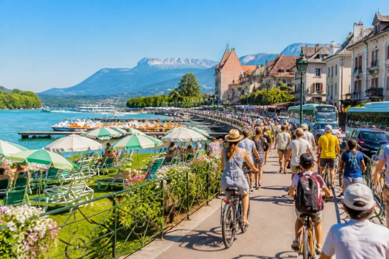 Annecy en tête des destinations de montagne préférées des Français cet été