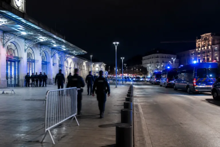 Annecy renforce la sécurité autour de la gare et du centre-ville avant France–Maroc