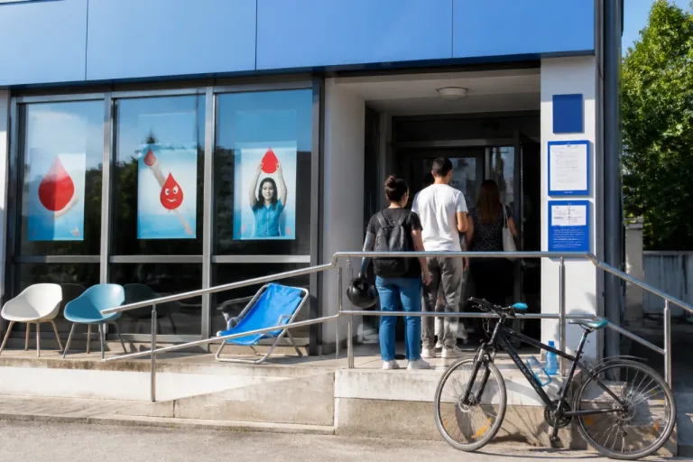 Appel aux donneurs en Deux‑Sèvres : les réserves de sang fragilisées cet été