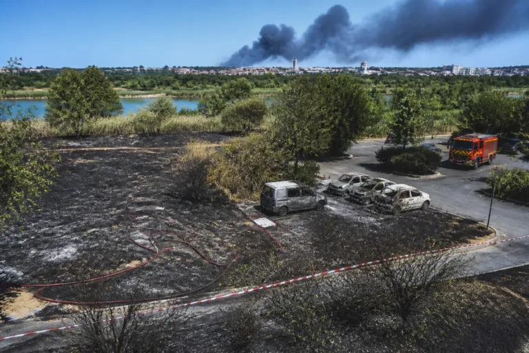 Après le vaste incendie à Toulouse, un homme placé en garde à vue: enquête en cours