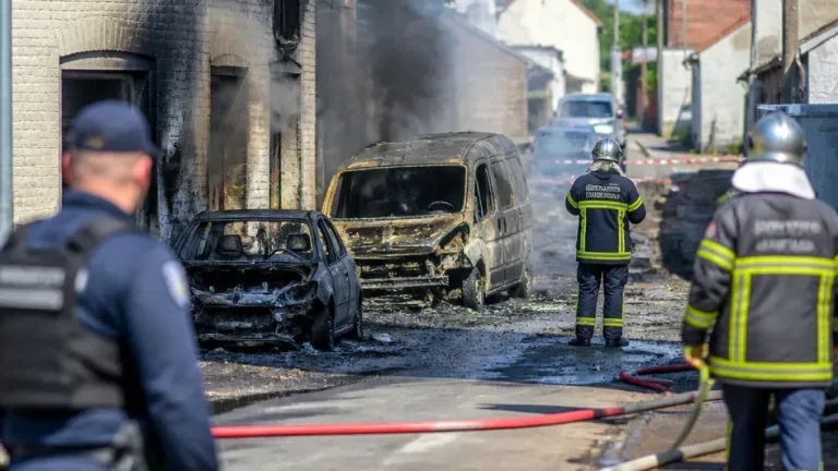 Arras — Collision entre une voiture et un véhicule de gendarmerie : trois gendarmes légèrement blessés