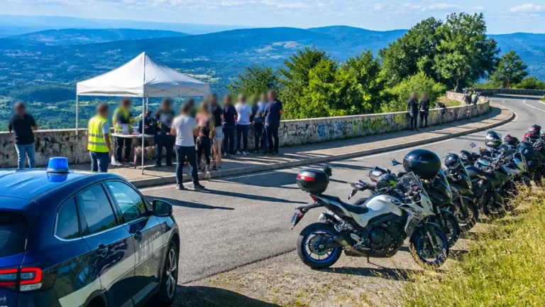 Au Ballon d'Alsace, la FFMC 90 mise sur la pédagogie pour apaiser le bruit des motos