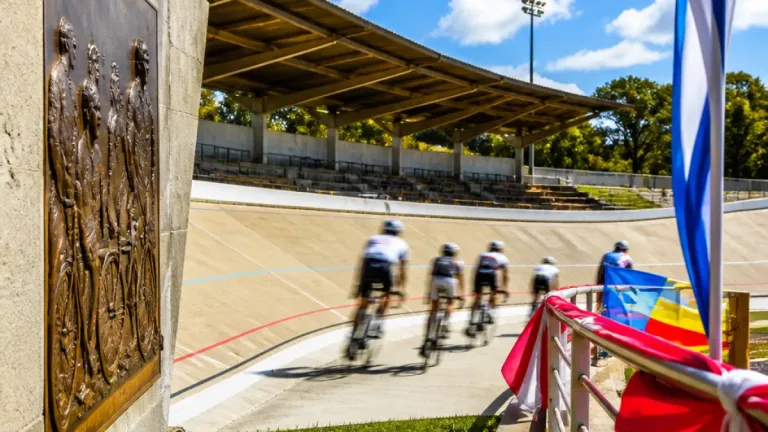 Au vélodrome Gabriel Chéfiare, la mémoire d'une légende du cyclisme réunionnais